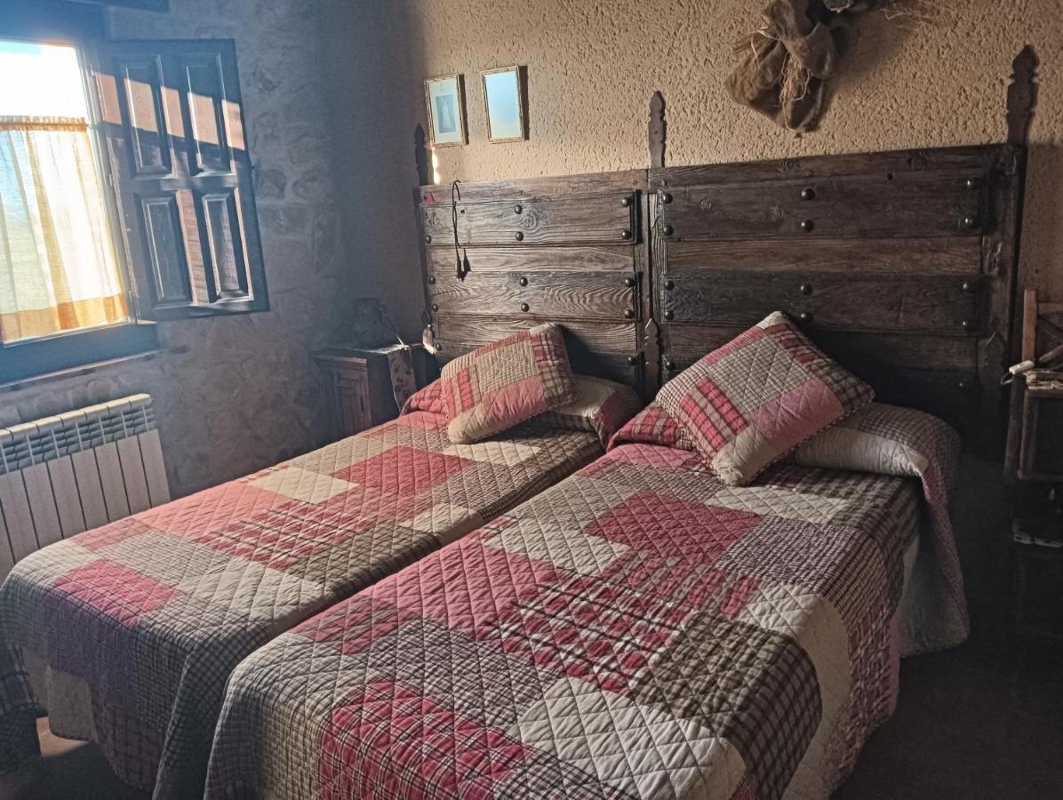 Casa Rural La Casa De Los Pollos Turrubuelo Extérieur photo