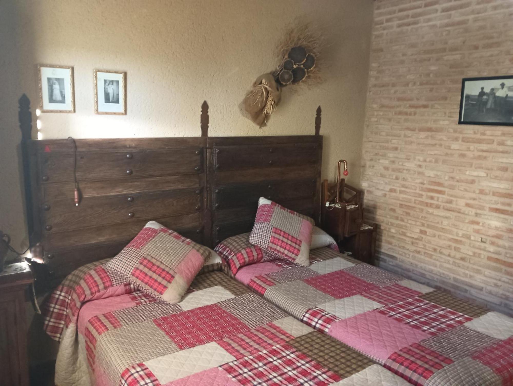 Casa Rural La Casa De Los Pollos Turrubuelo Extérieur photo